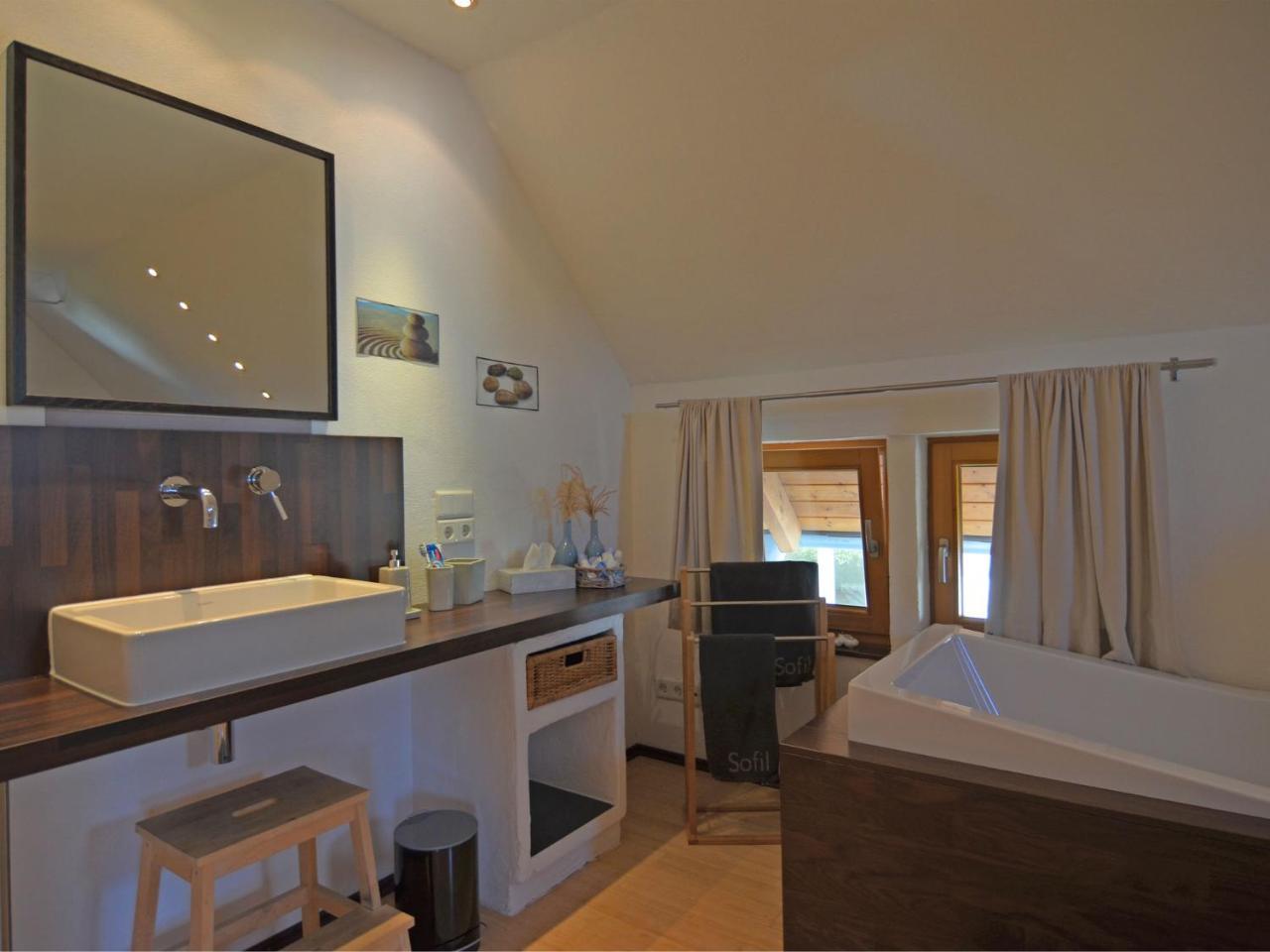 Apartment In Eslohe With Terrace Eksteriør billede